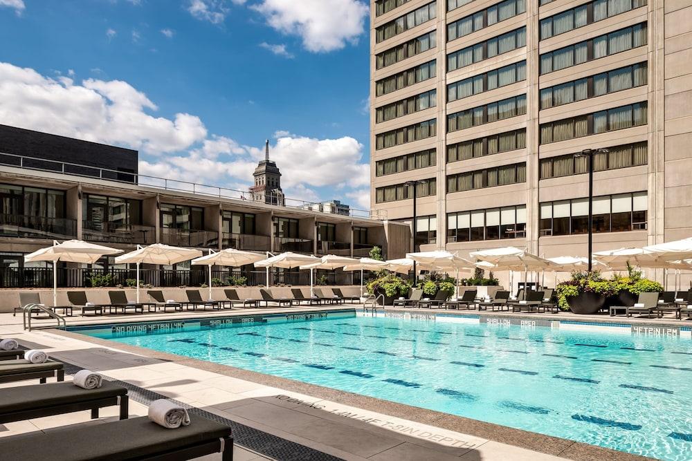 SHERATON CENTRE TORONTO 3264 — 2