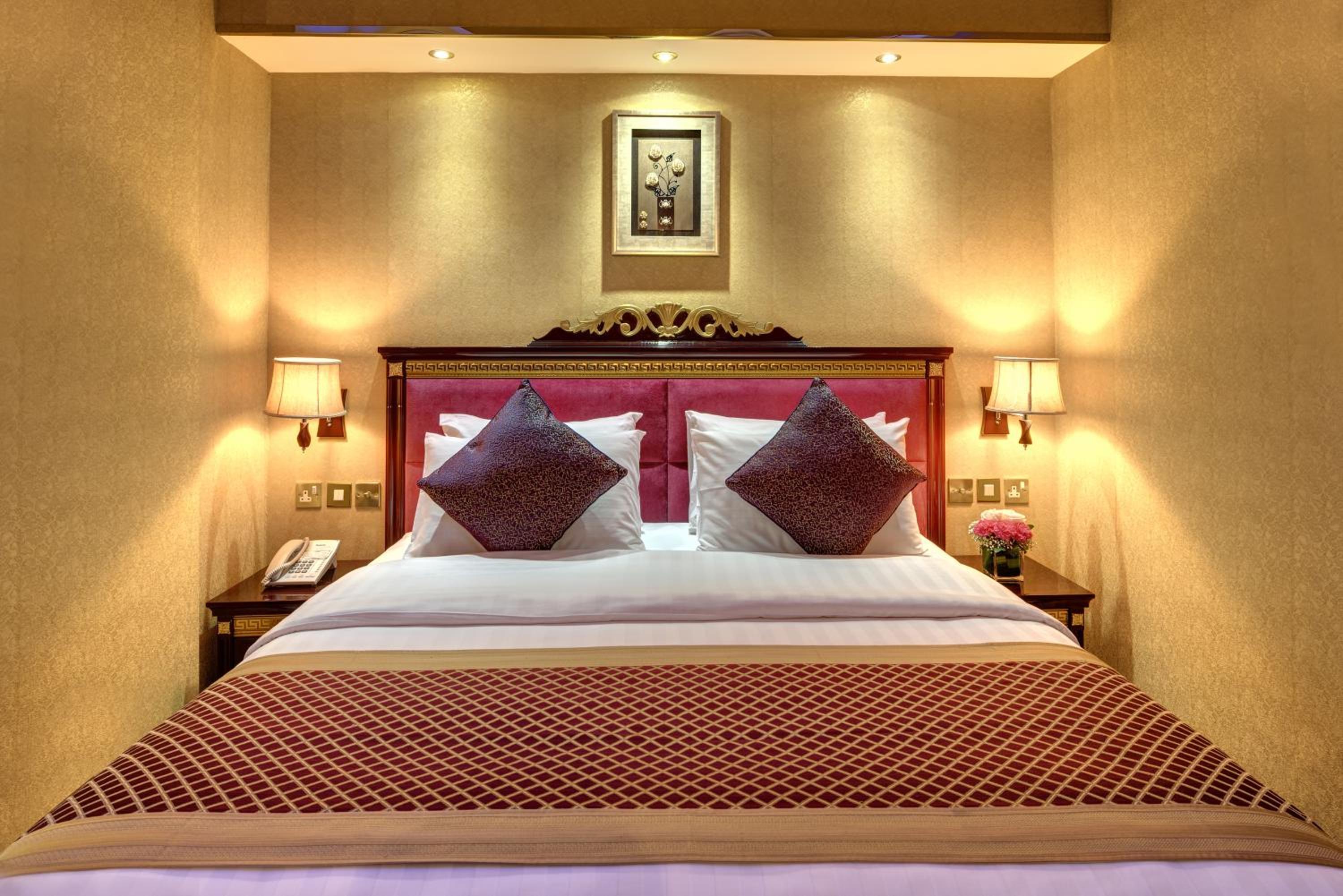 COMFORT INN HOTEL — 8