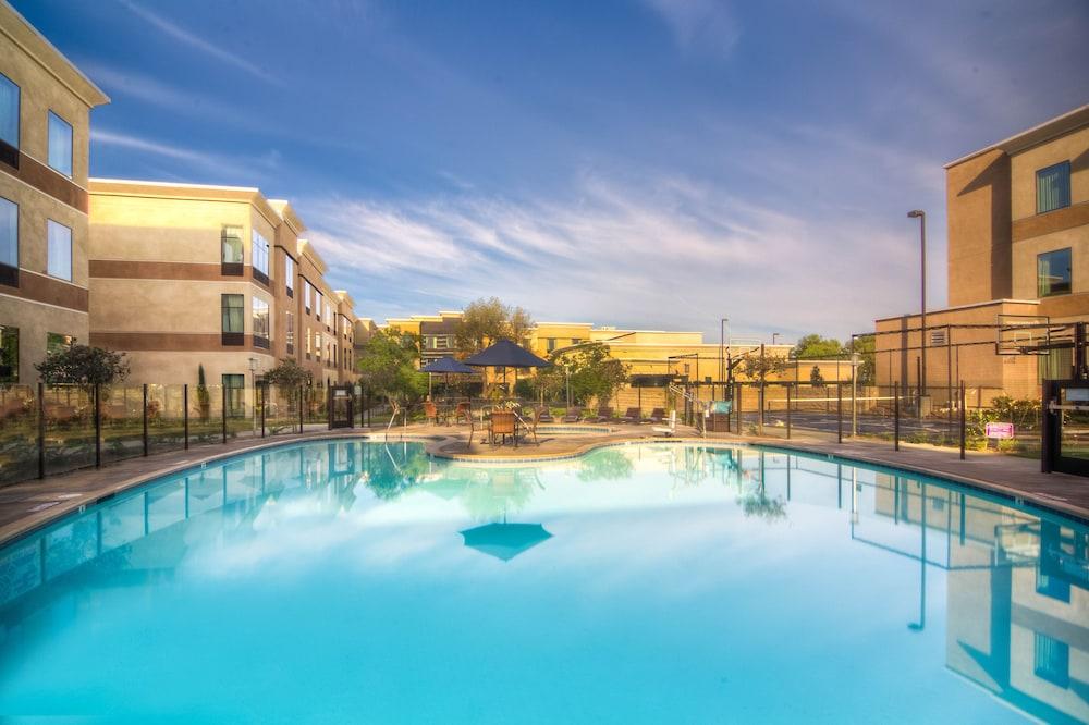 Holiday Inn Carlsbad