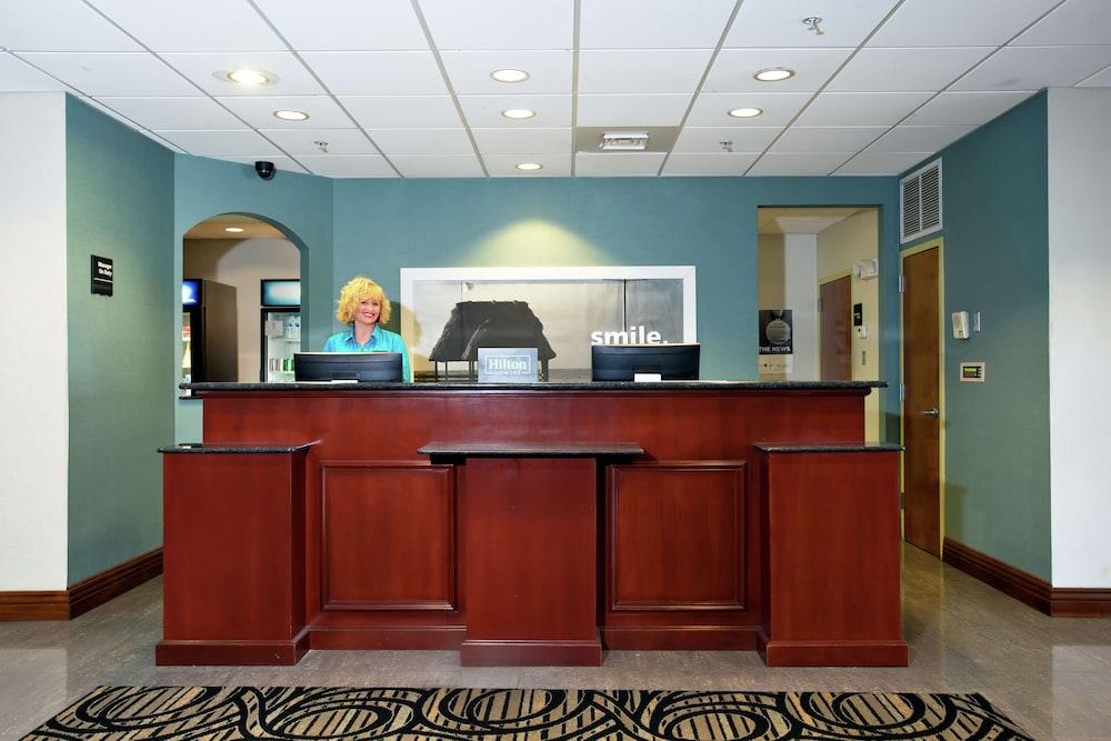 Hampton Inn & Suites Ft. Pierce — 7