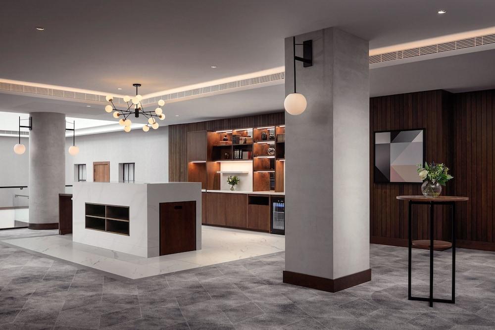 PRAGUE MARRIOTT HOTEL 4944 — 4