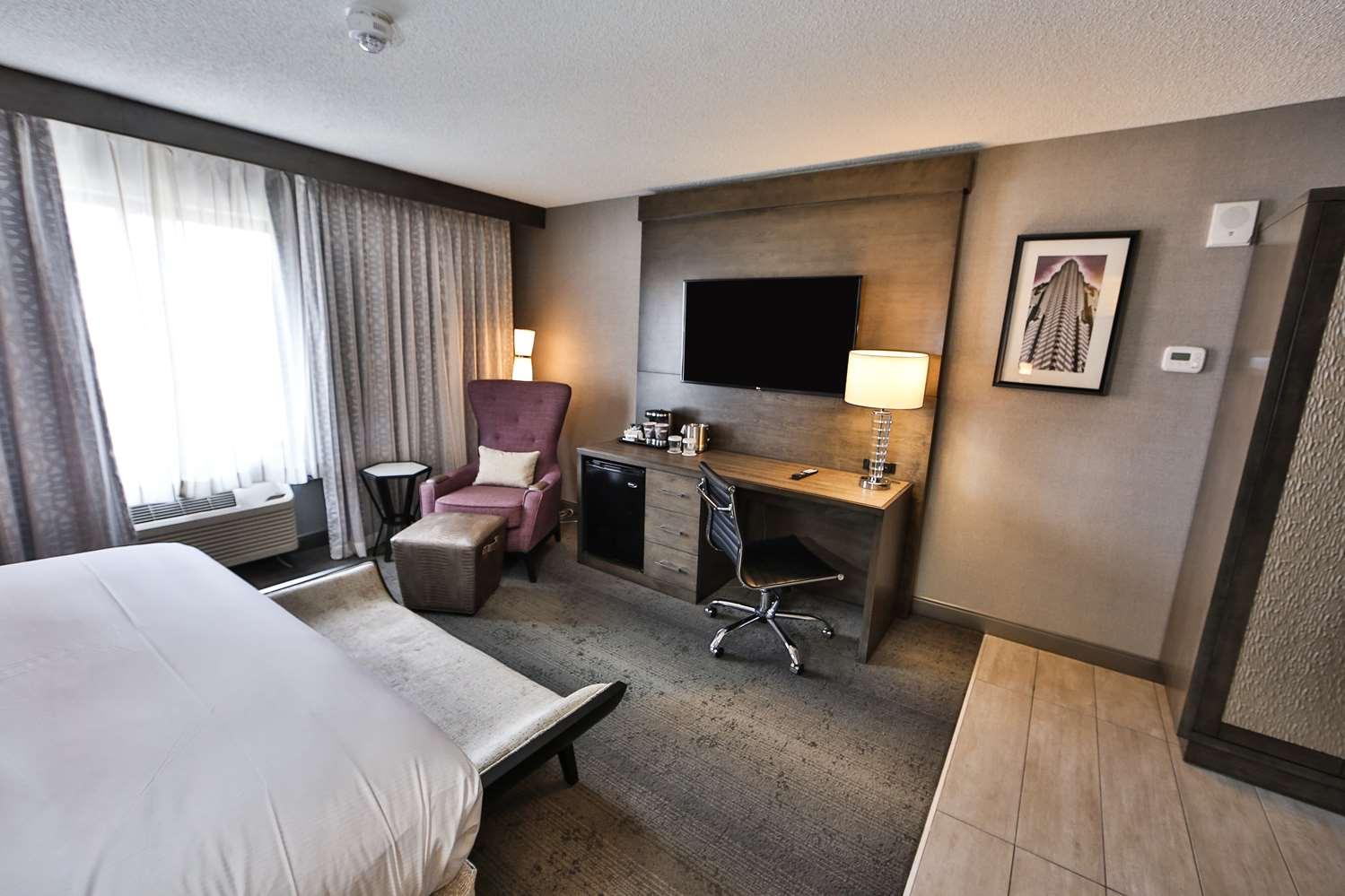 Doubletree By Hilton Alpharetta — 8