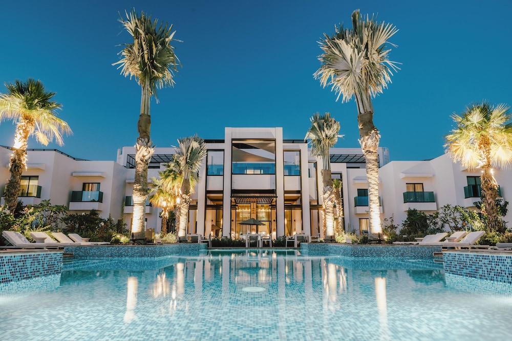Hawar Resort by Mantis 110452 — 2