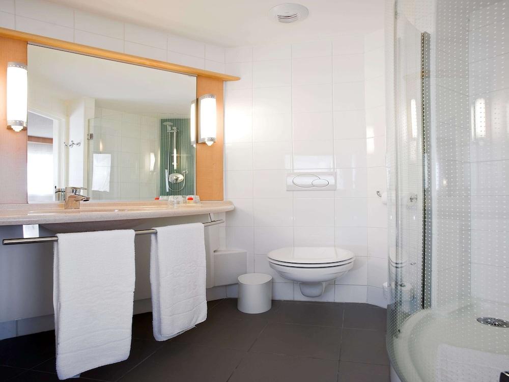 Ibis Cotonou — 3