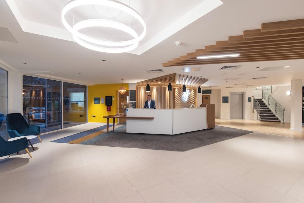 Holiday Inn Bristol Airport — 8