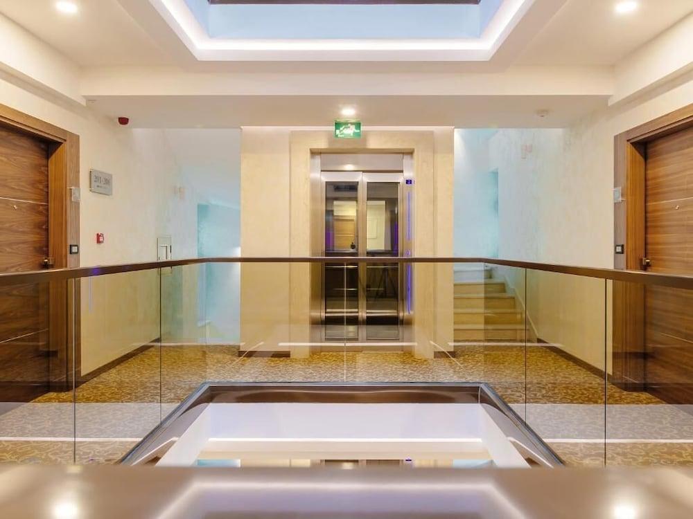 HOTEL NEW STAR — 10