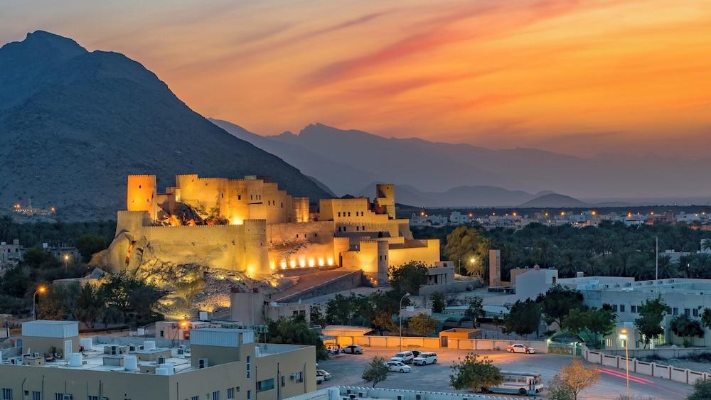 INTERCONTINENTAL MUSCAT — 6