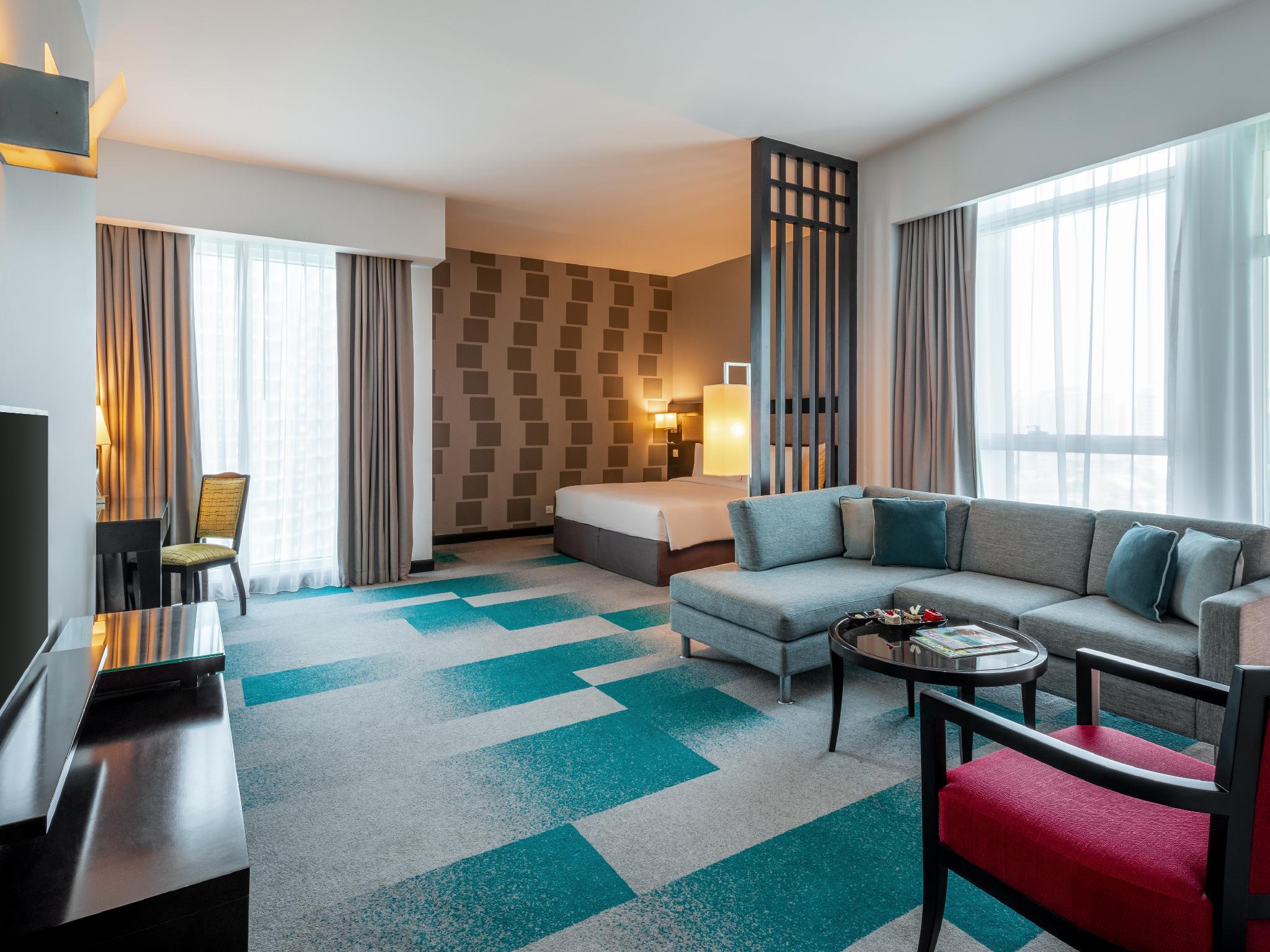 Flora Creek Deluxe Hotel Apartments — 4