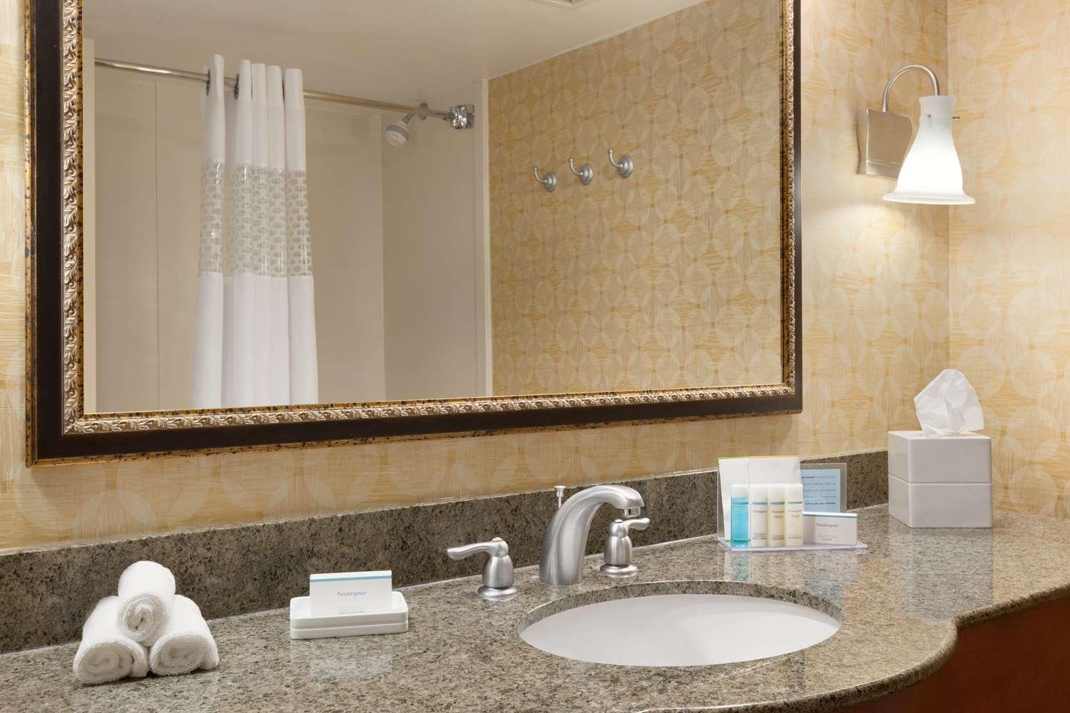 Hampton Inn Miami Airport West — 3