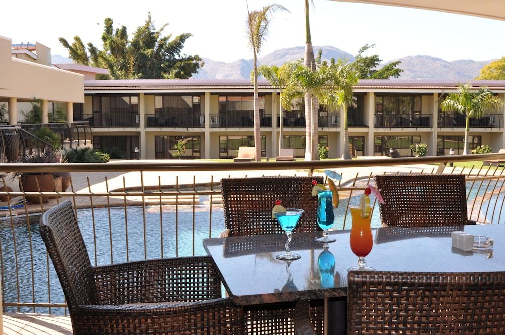 Happy Valley Hotel Ezulwini — 3