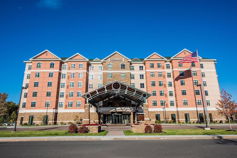 Staybridge Suites Albany Wolf Rd-Colonie Center — 2