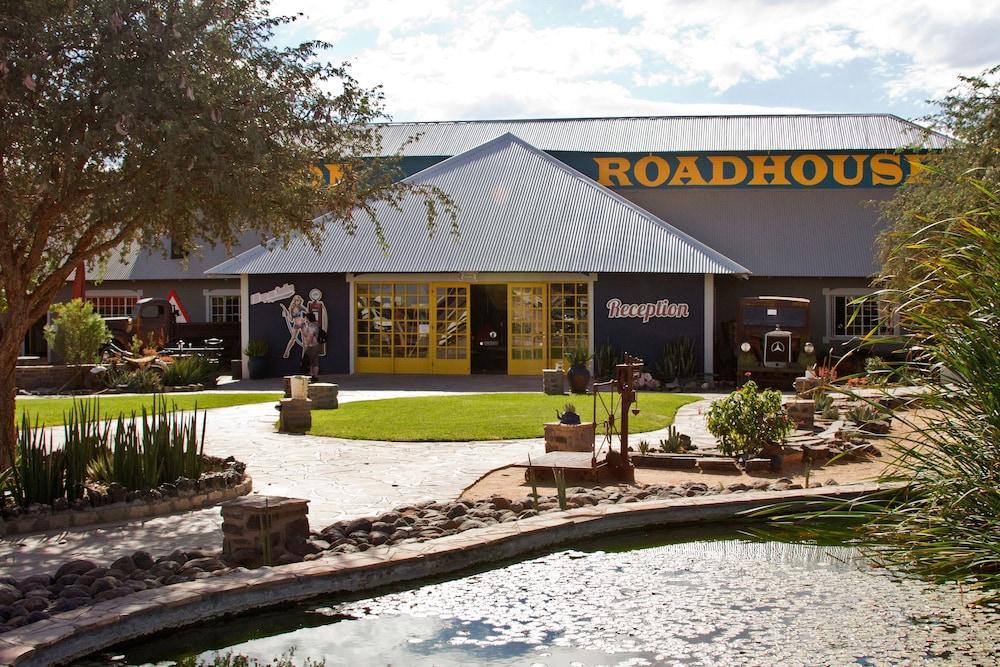 CANON ROADHOUSE(T) — 3