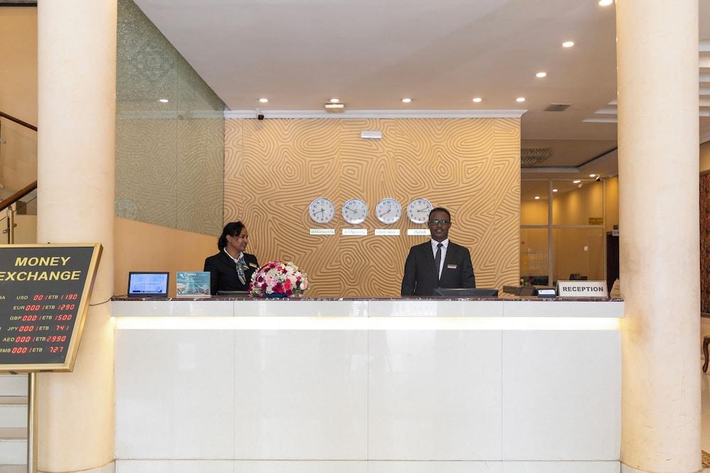Dreamliner Hotel — 4