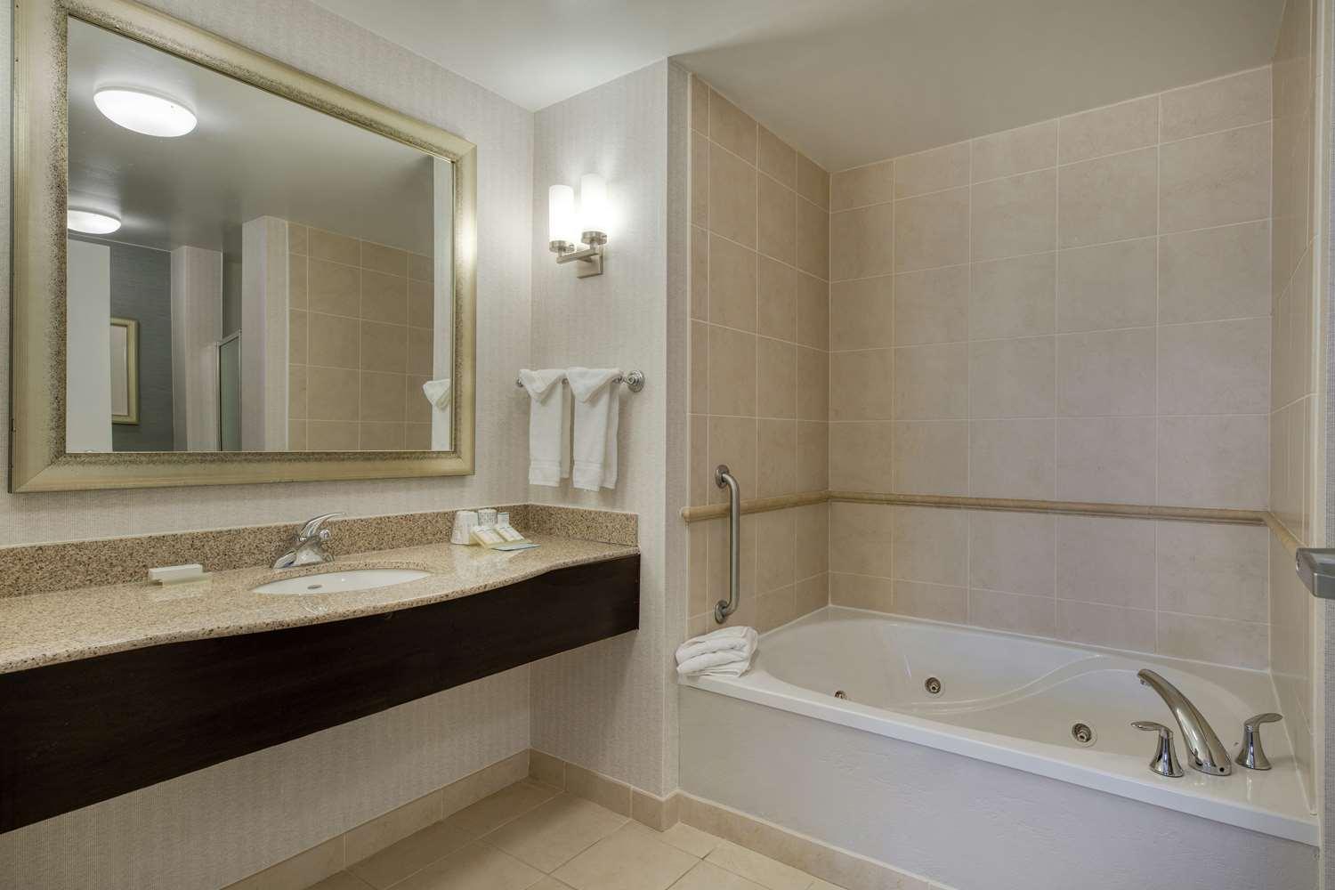 Hilton Garden Inn Durham Southpoint, NC — 2