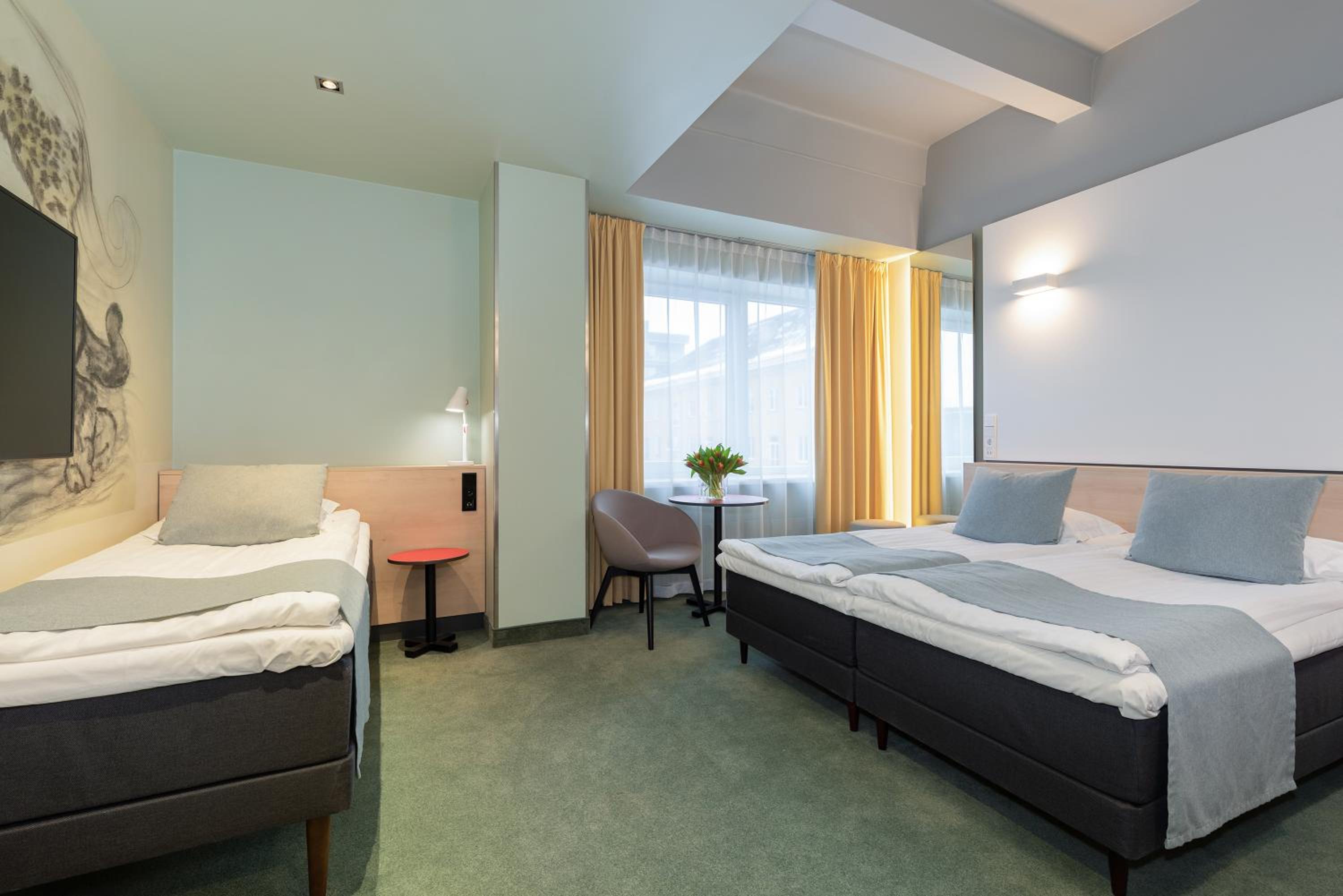 PALLAS HOTEL 1025348 — 10