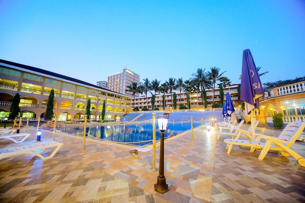 HOTEL AFRICANA — 1