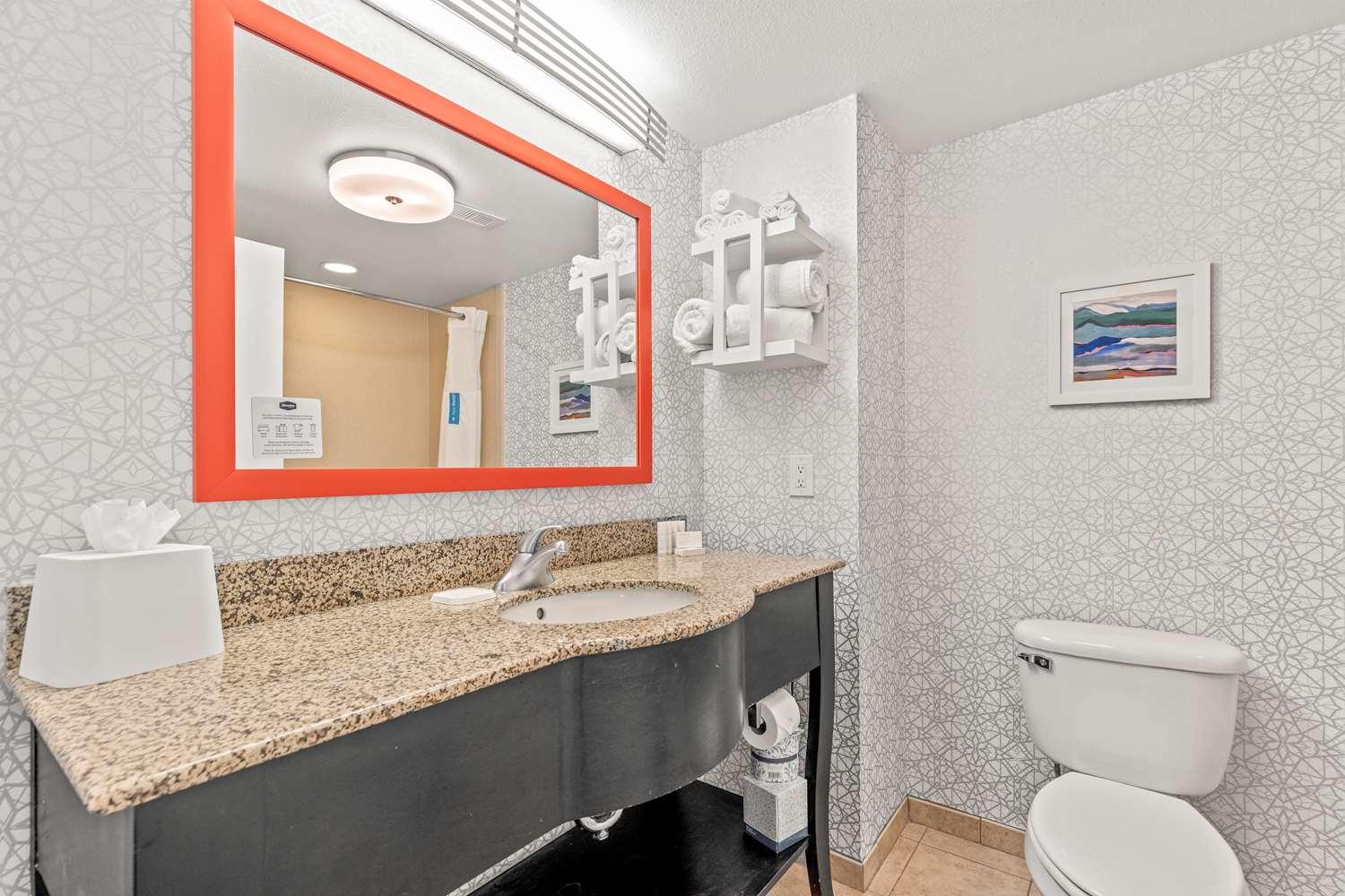 Hampton Inn Denver Northeast Brighton — 3
