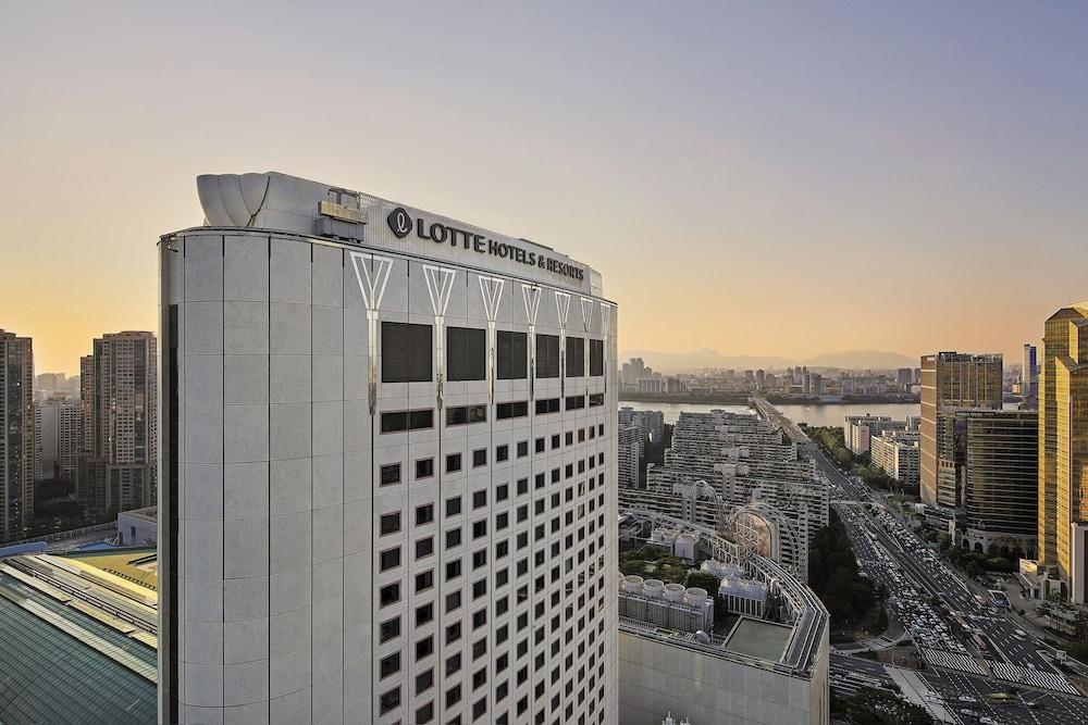 Lotte Hotel World — 6