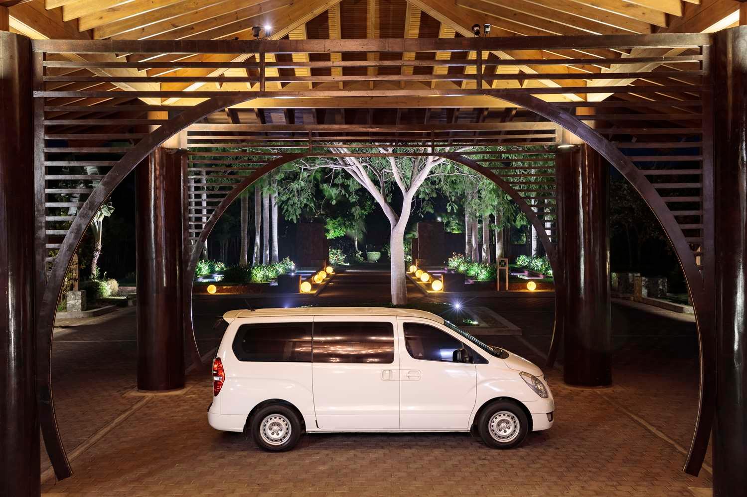 Indura Beach & Golf Resort Curio Collection by Hilton 1206088 — 1