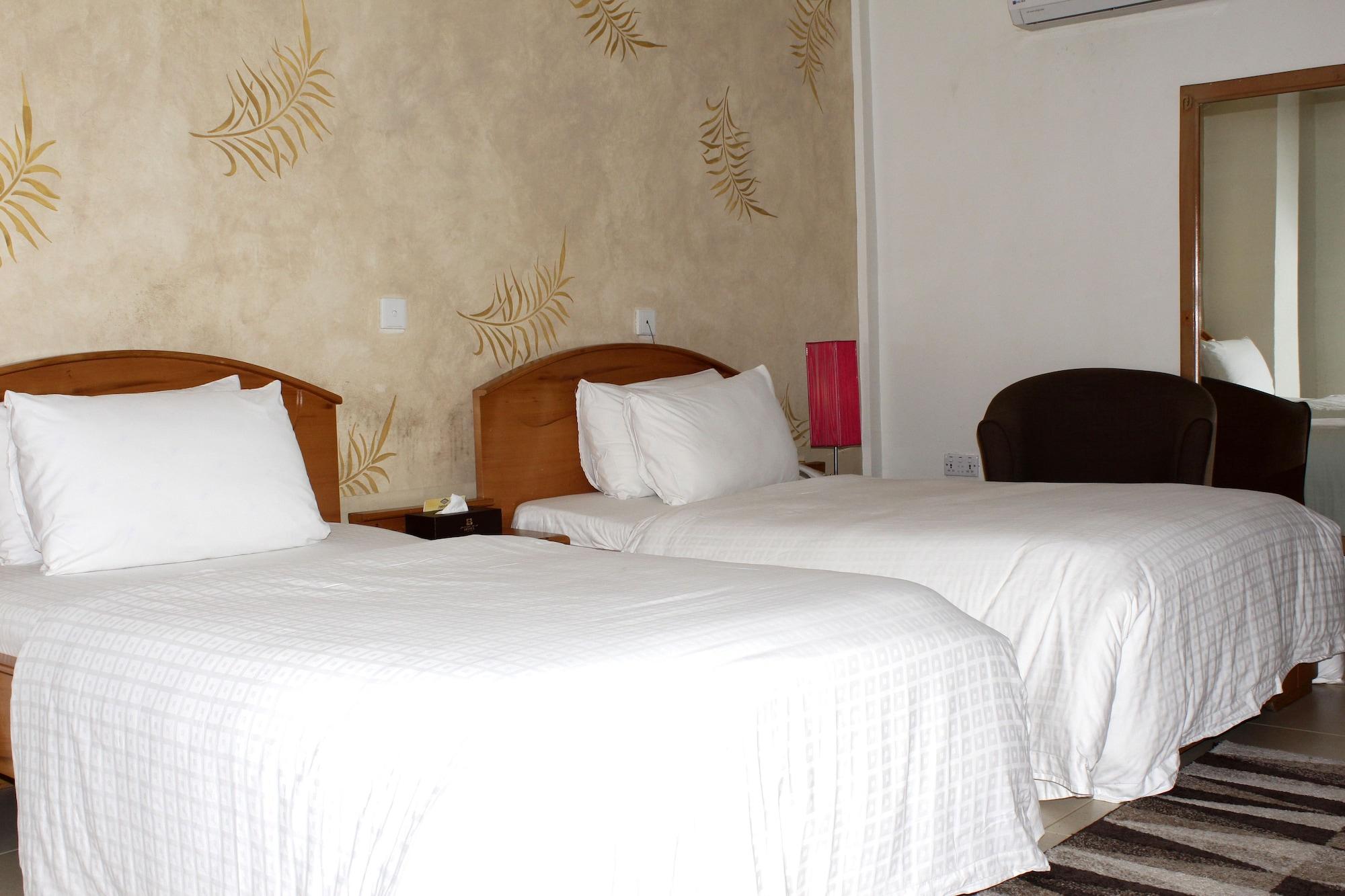 Airport West Hotel 1151908 — 10