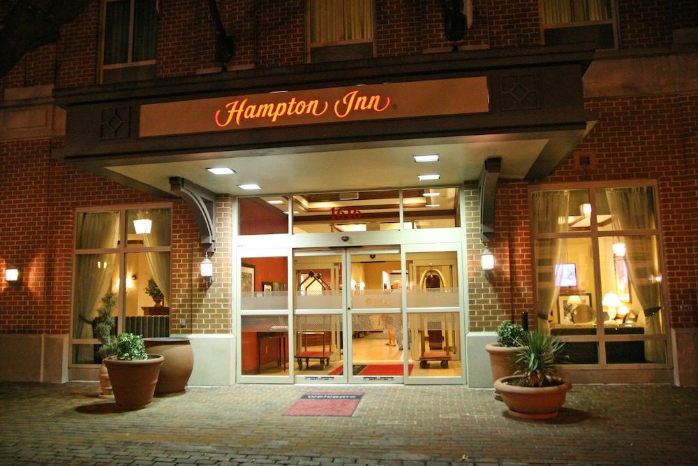Hampton Inn Alexandria Old Town King St. Metro — 5
