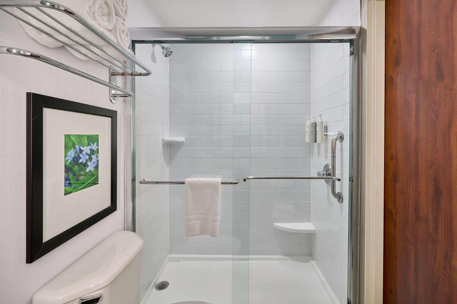 Hilton Garden Inn Anchorage — 2