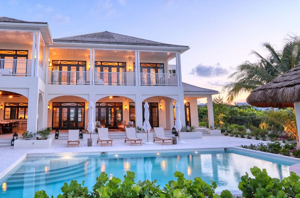 Grace Bay Club — 4