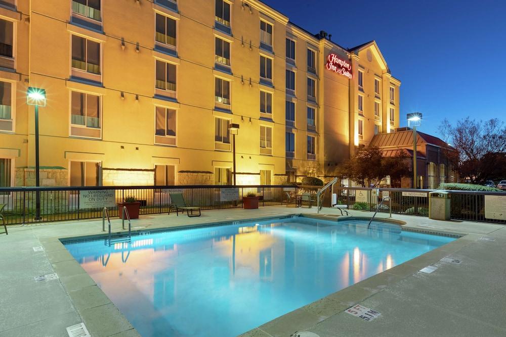HAMPTON INN AND SUITES AUSTIN AIRPORT — 5