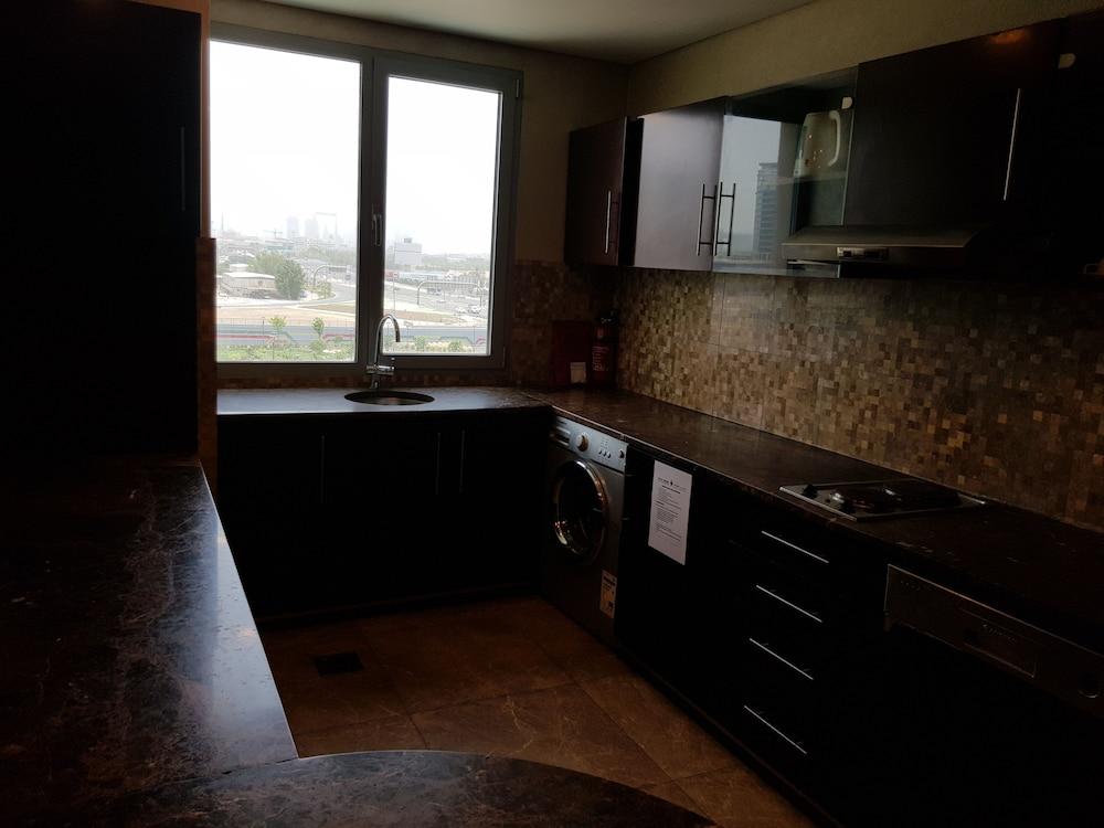 Tulip Creek Hotel Apartments — 3