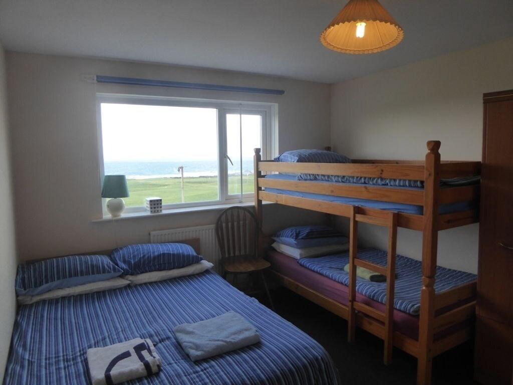 Longbeach Hotel - Hostel — 3