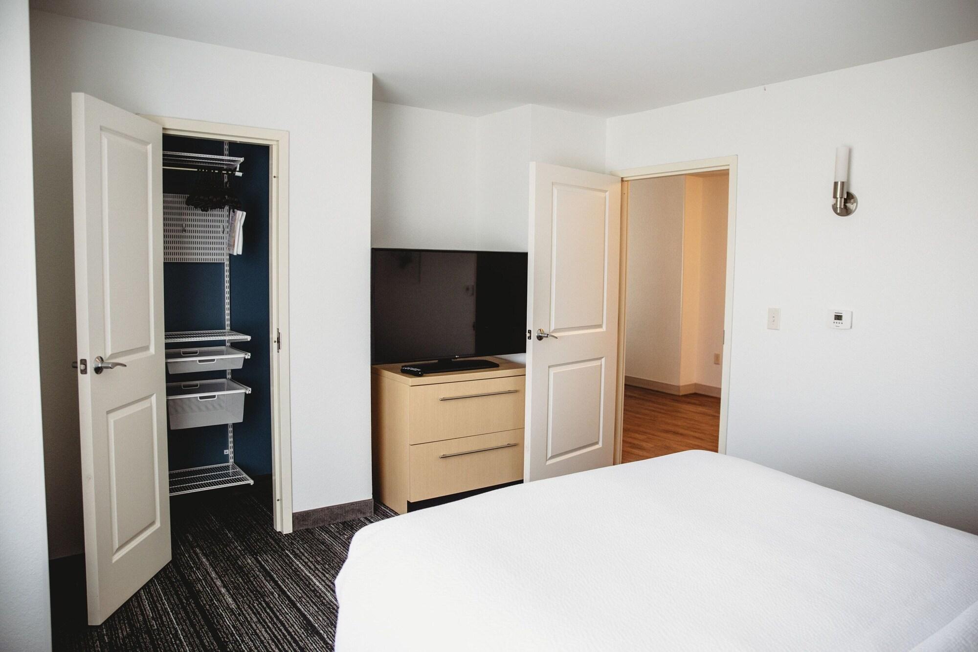 TownePlace Suites Aberdeen — 10
