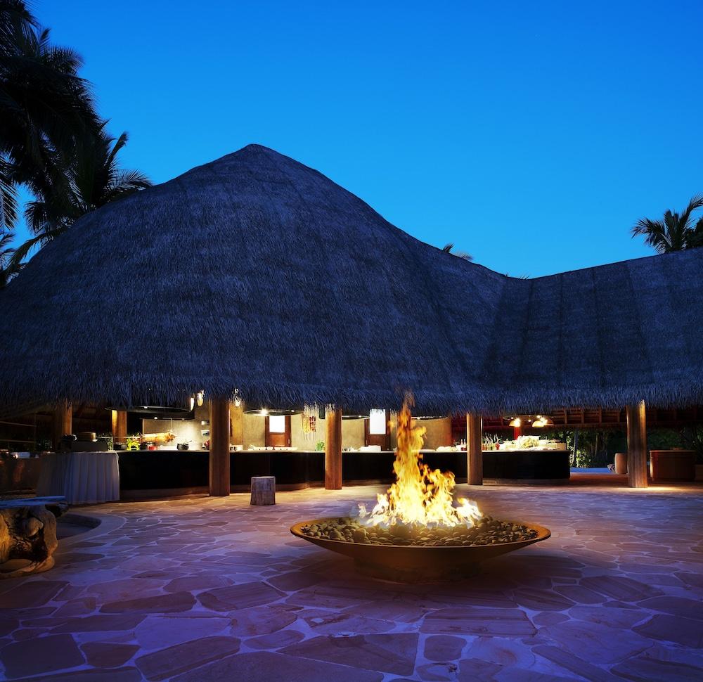 W Maldives 75654 — 6