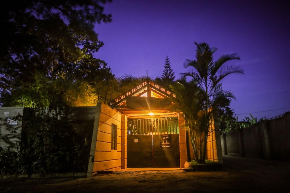 Zawadi House — 2