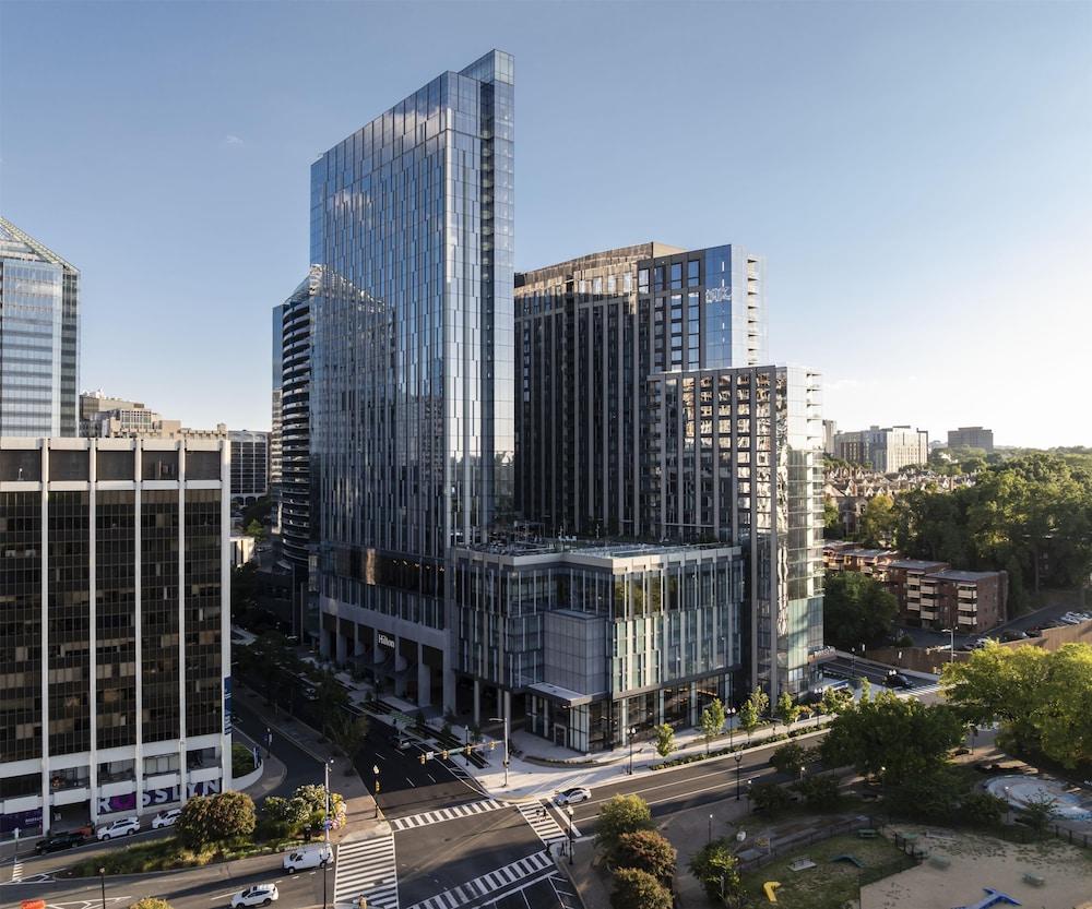 Hilton Arlington Rosslyn The Key — 2