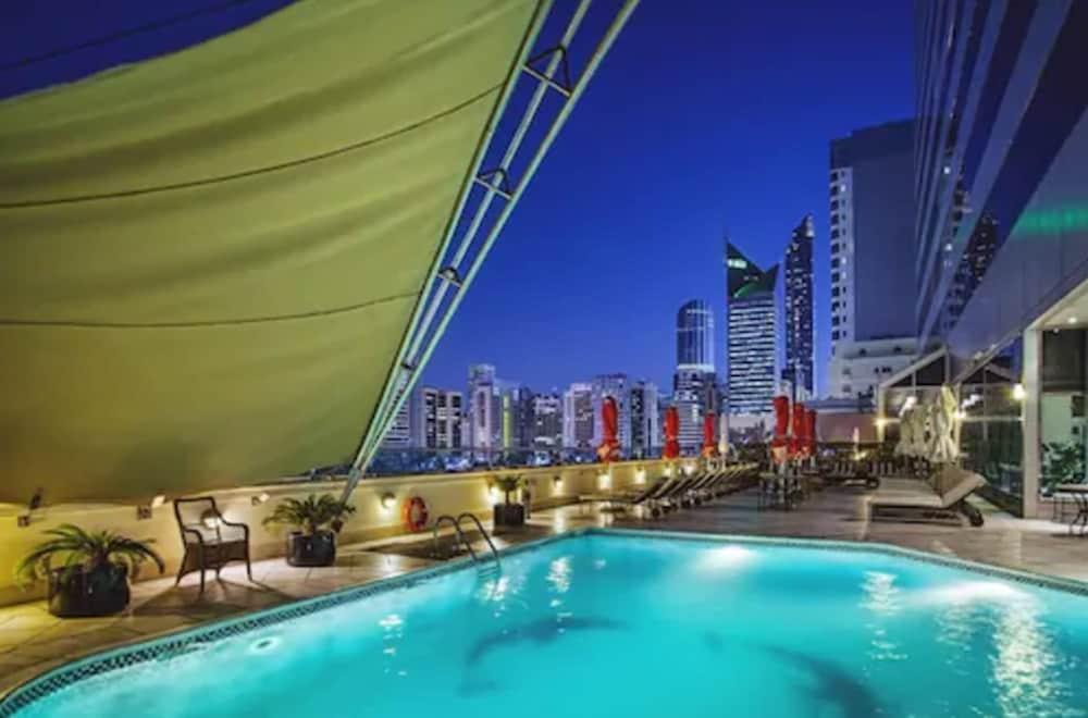 Corniche Hotel Abu Dhabi — 9