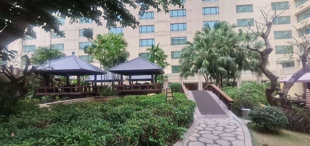 Dong Fang Hotel 3724 — 7