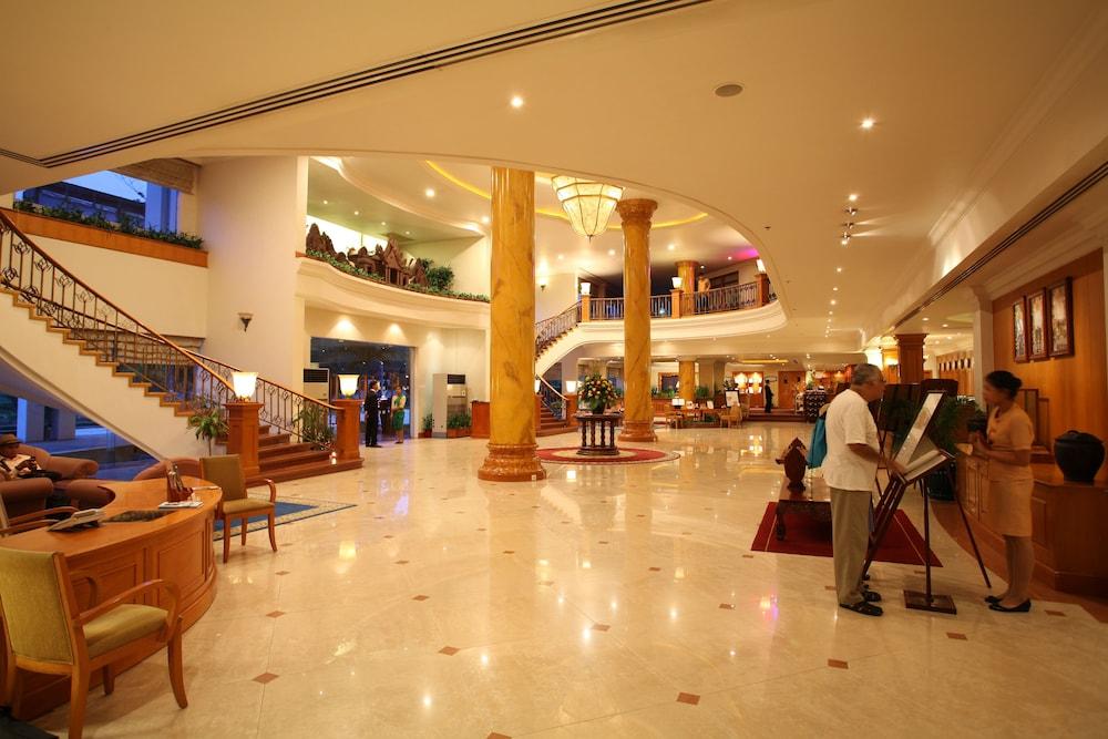 ANGKOR CENTURY RESORT AND SPA 100132 — 9
