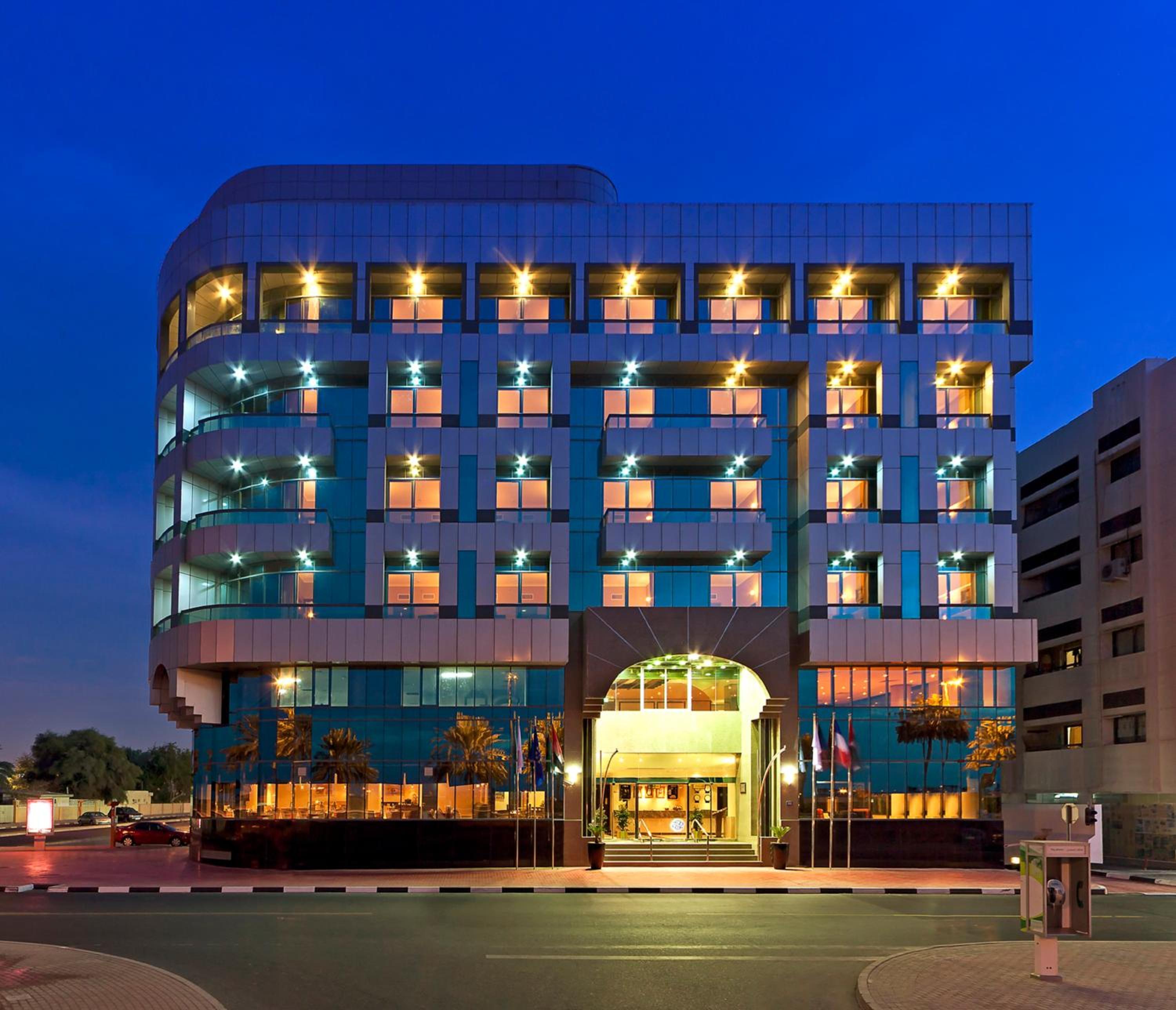Sun and Sands Sea View Hotel — 1