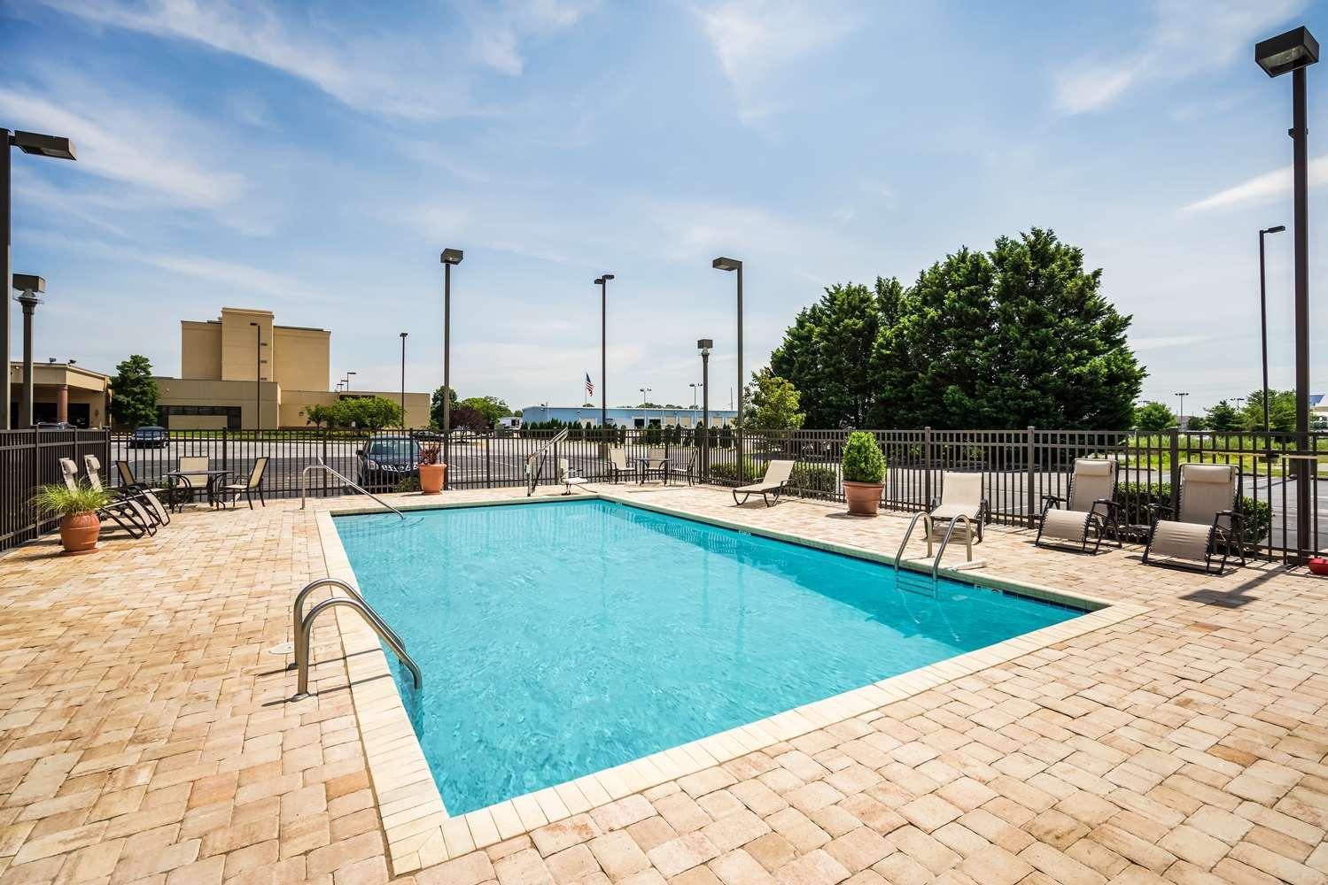 Hampton Inn Dover De — 4