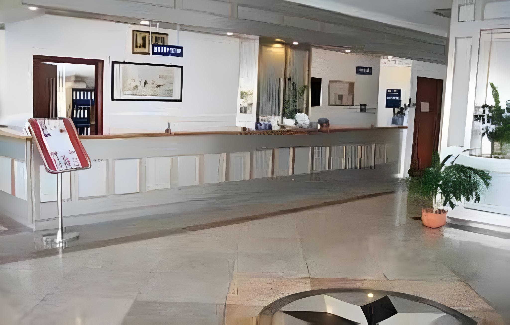 GRAND CITY HOTEL — 4