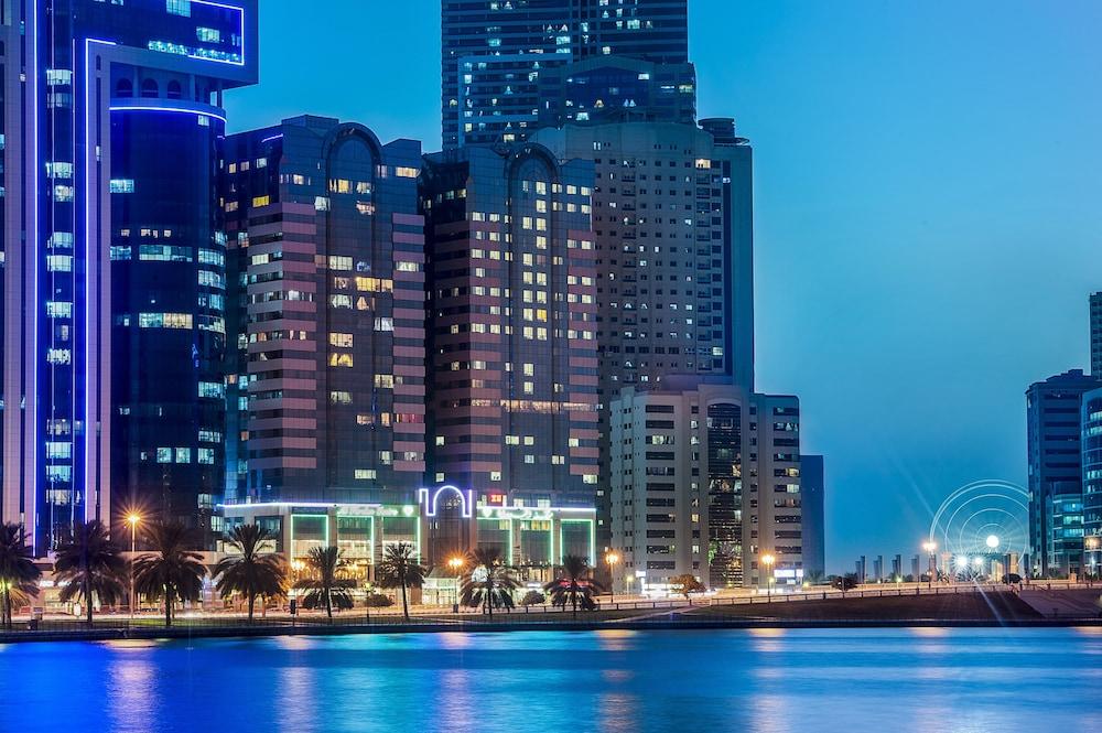Golden Tulip Sharjah- Hotel Apartments — 5
