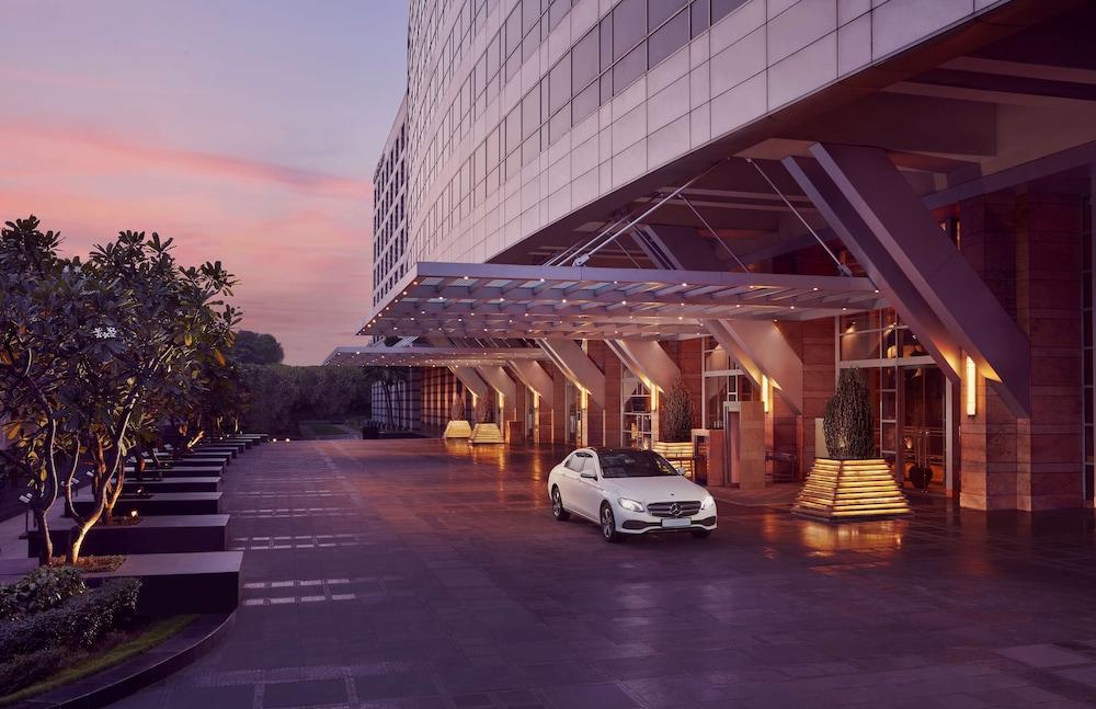 Grand Hyatt Mumbai Hotel and Residences — 5