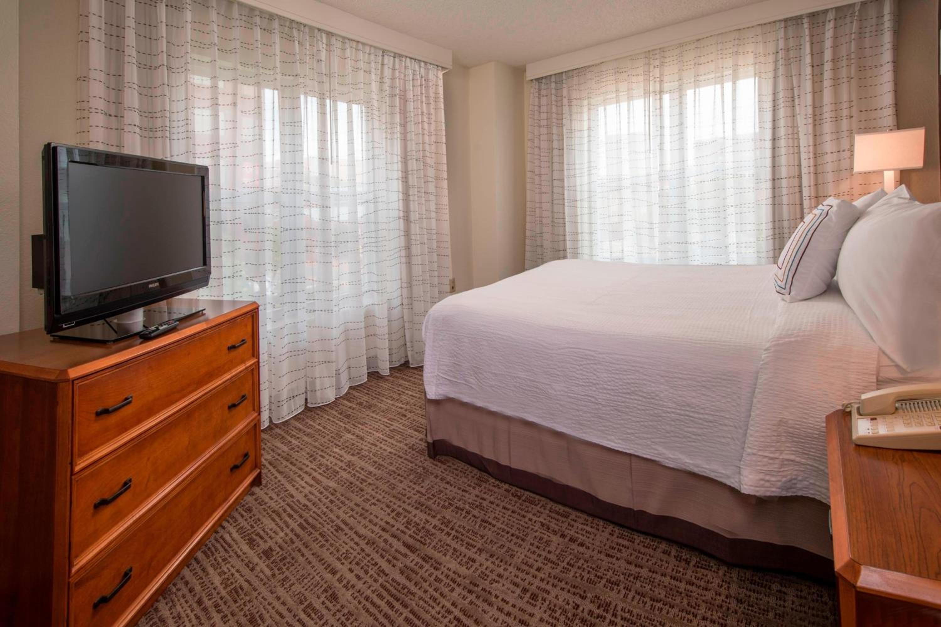 Residence Inn Alexandria- Old Town/Duke Street — 7