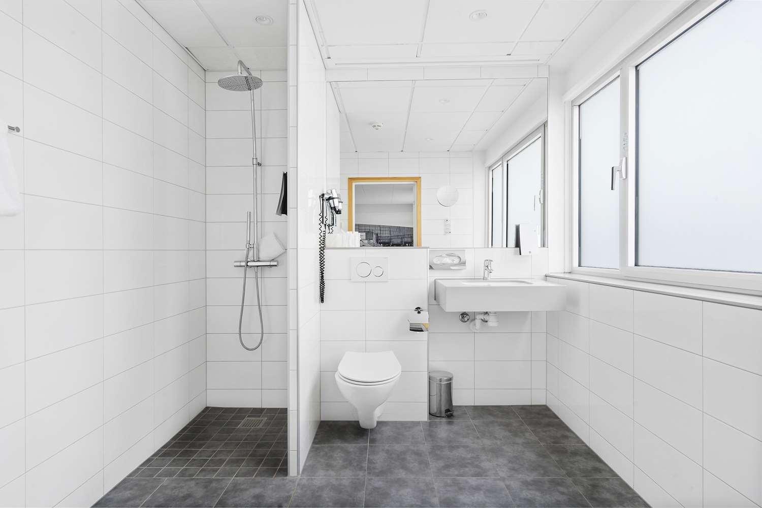 Best Western Plus Airport Hotel Copenhagen — 4