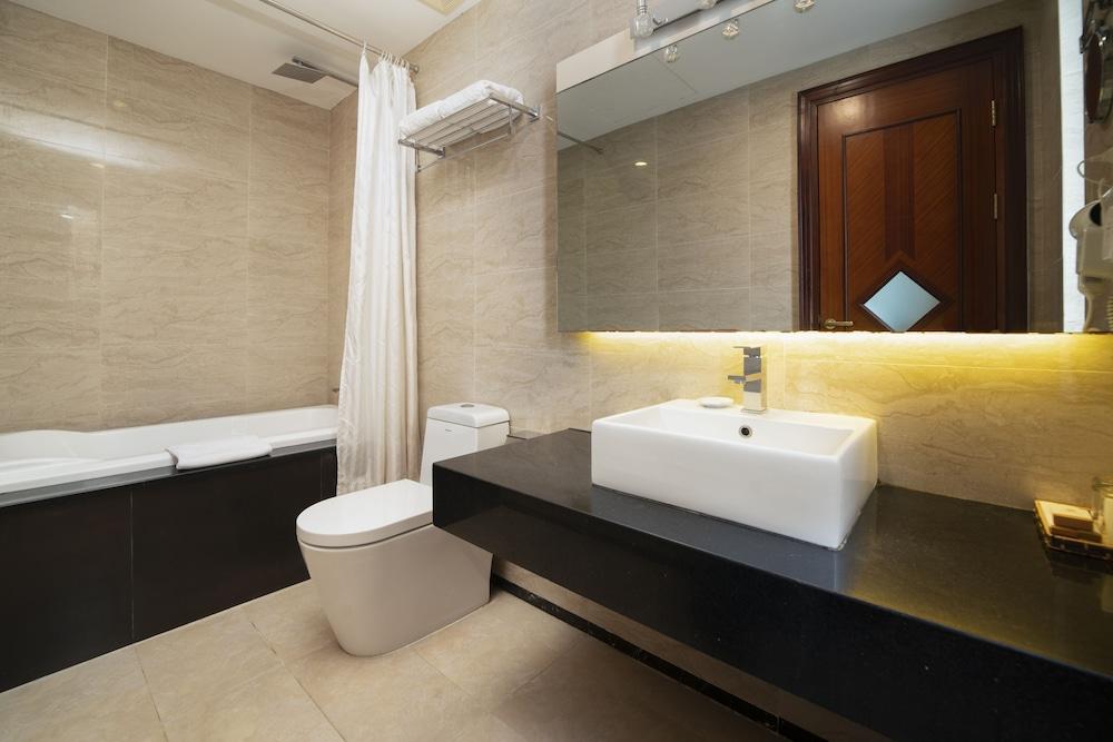 Hanoi Larosa Hotel — 9