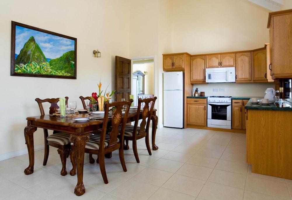Villa Beach Cottages — 9