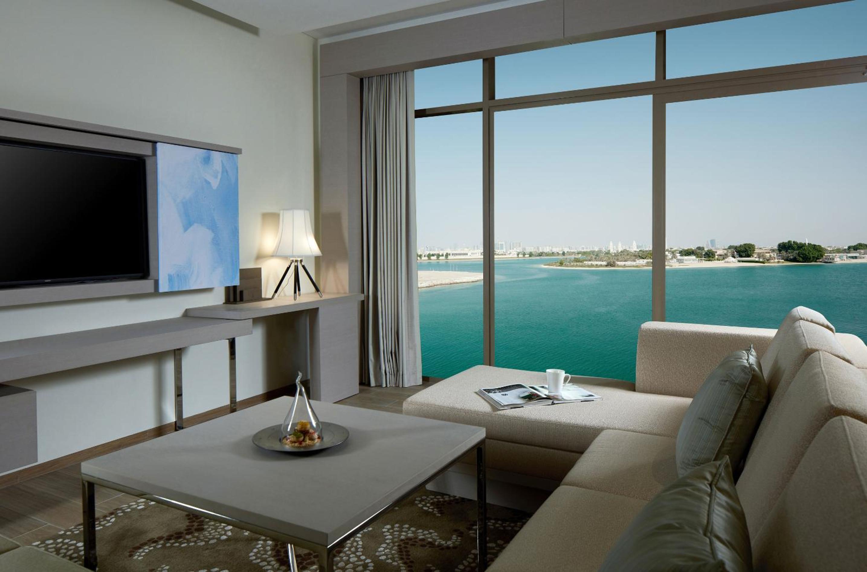 Royal M Hotel Abu Dhabi By Gewan — 2