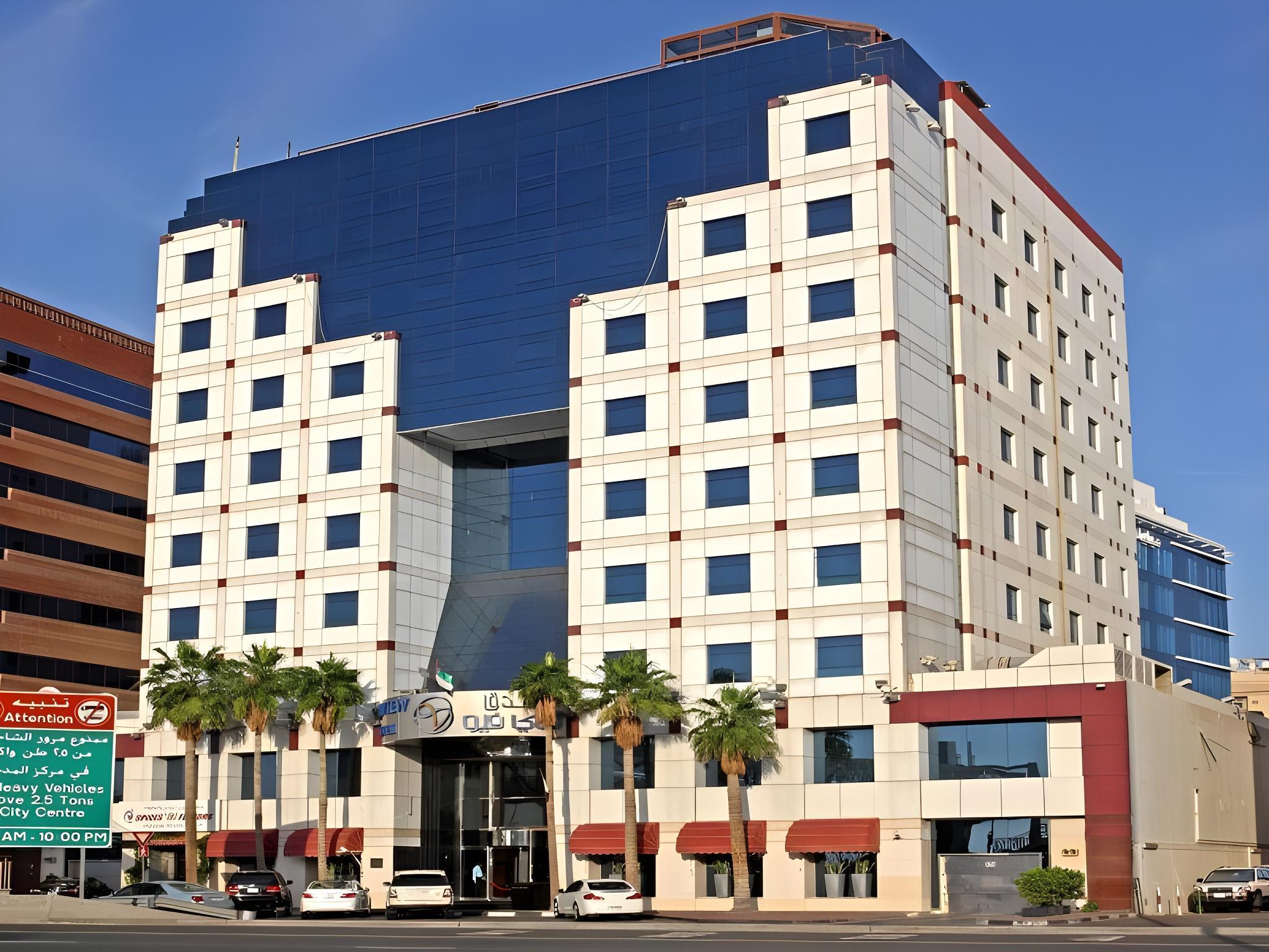 SEA VIEW HOTEL — 1