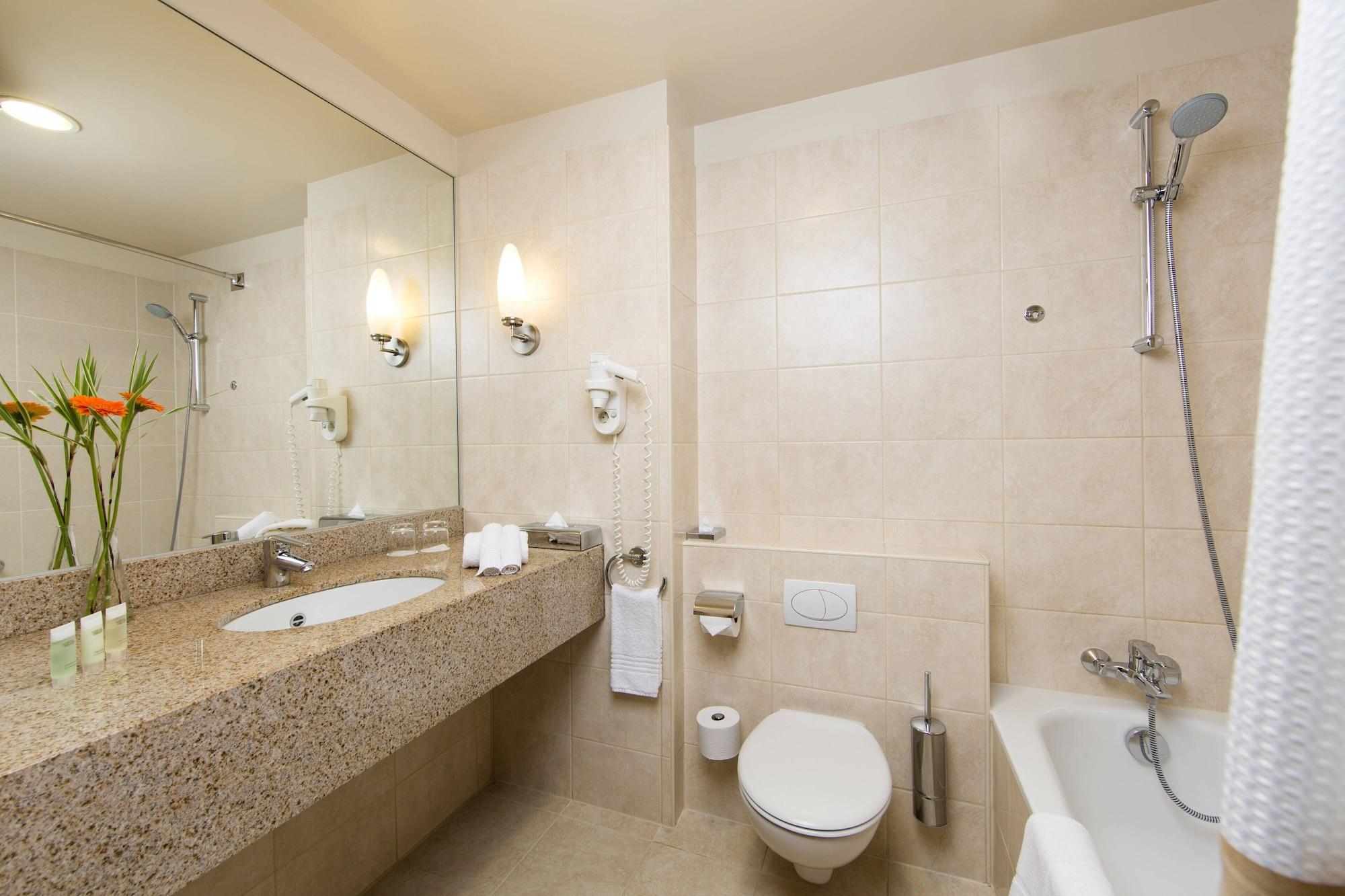 COURTYARD BY MARRIOTT BRUSSELS — 8