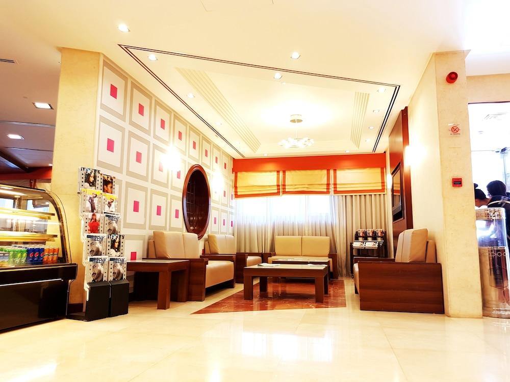 Tulip Hotel Apartment Bur Dubai — 6